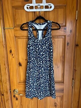 L.L. Bean Navy and Cream Leaf-Print Racerback Dress